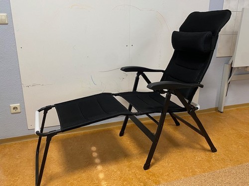 Klappliege schwarz unbenutzt - klappliege, schwarz,